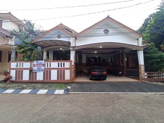 Rumah Asri & Terawat Di Dalam Komplek