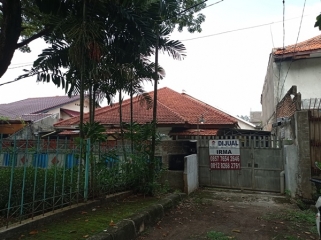 Dijual Rumah Tua Di Pinggir Jalan 