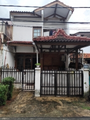 Dijual Rumah Lama Di Pondok Kelapa Jakarta Timur