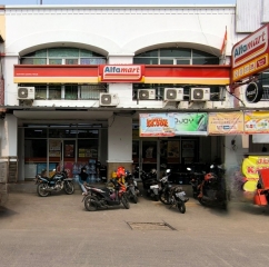 Ruko Strategis Didalam Perumahan Mutiara Gading Timur 1