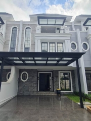 Disewakan Rumah Bagus 3 Lantai Full Furnish Di Bukit Podomoro Indah