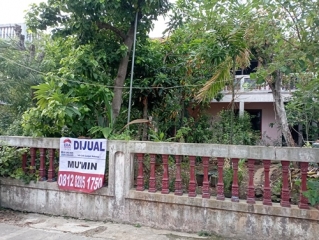 Dijual Rumah Tua Dengan Halaman Luas Di Jatiwarna Bekasi