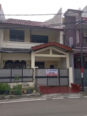 Dijual Rumah Di Pondok Kelapa Barat 