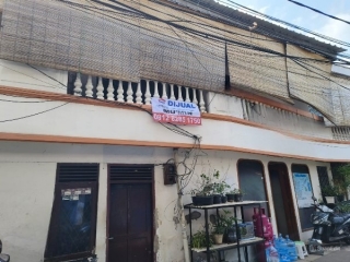 Dijual Rumah Hunian + 8 Kamar Kost Di Karet