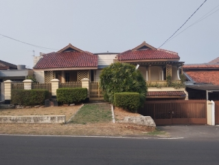 Dijual Rumah Klasik dan Asri Di Lokasi Strategis Cipinang Muara